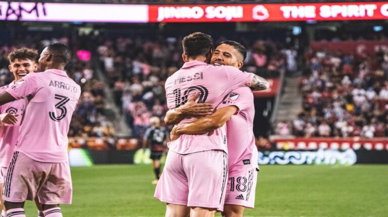 Leo Messi se estrenó con gol y victoria en la MLS