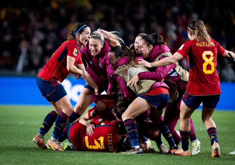 España logró su primer boleto a la final de un mundial femenino