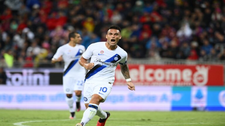 El Inter se impuso al Cagliari con goles de Dumfries y Lautaro