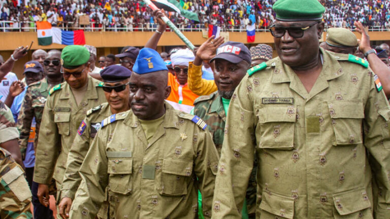 Una nueva delegación nigeriana viaja a Níger para negociar con la junta militar golpista