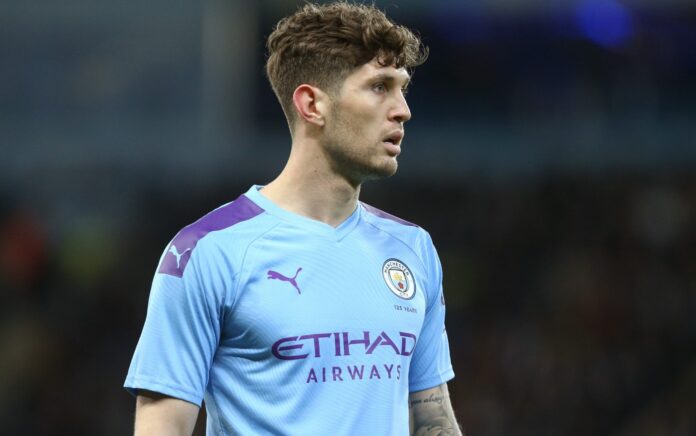 Stones cae lesionado