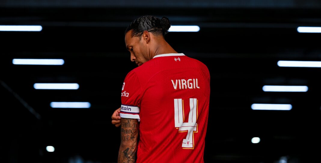 Virgil van Dijk es el nuevo capitán del Liverpool