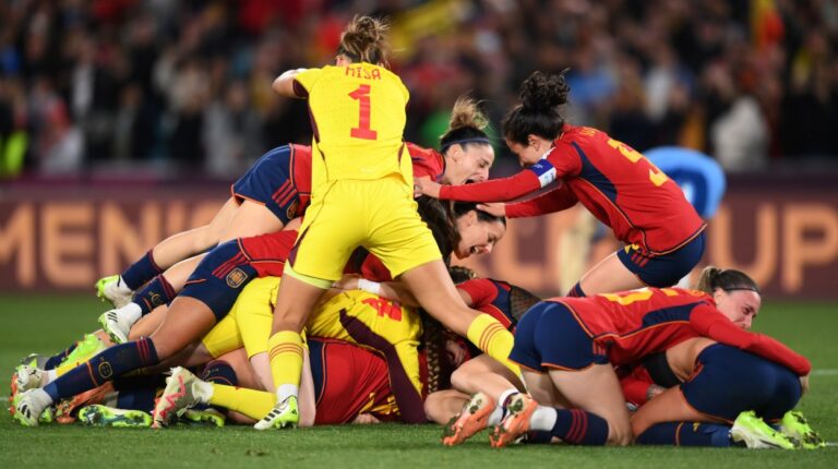España es la nueva monarca del fútbol femenino
