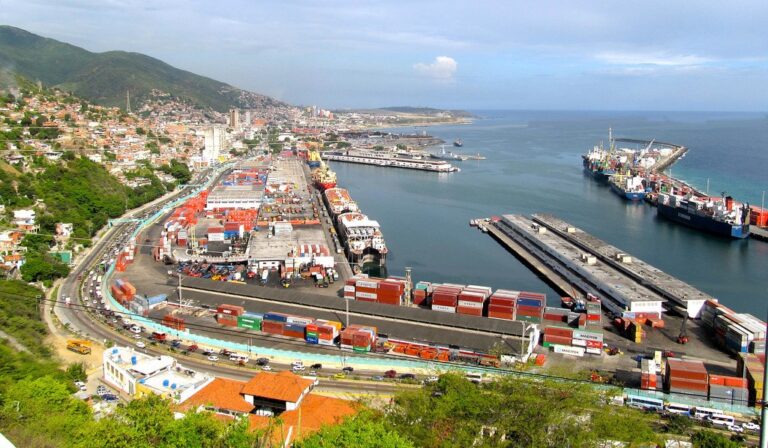 ZEE en La Guaira