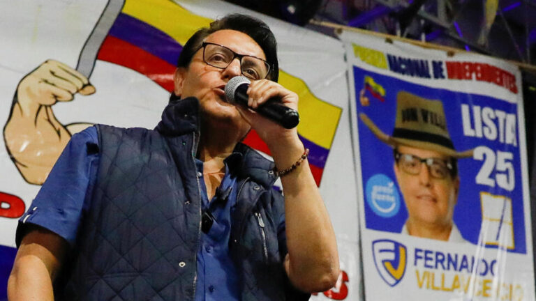 Lasso dice que en las próximas horas llegará una delegacion del FBI