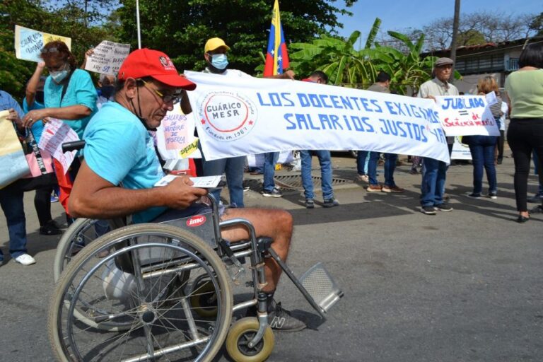 Jubilados de Guárico viven de las remesas de sus familiares
