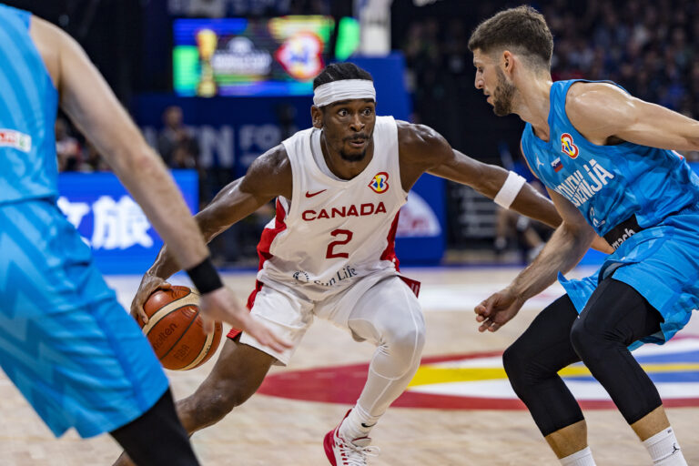 Canadá se deshace de la Eslovenia de Doncic