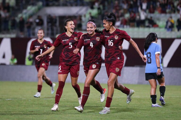 Vinotinto femenina defiende la casa y se impone a Uruguay