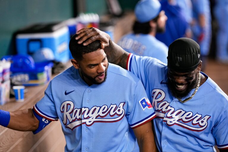 Rangers de Texas se afianza en el liderato del Oeste