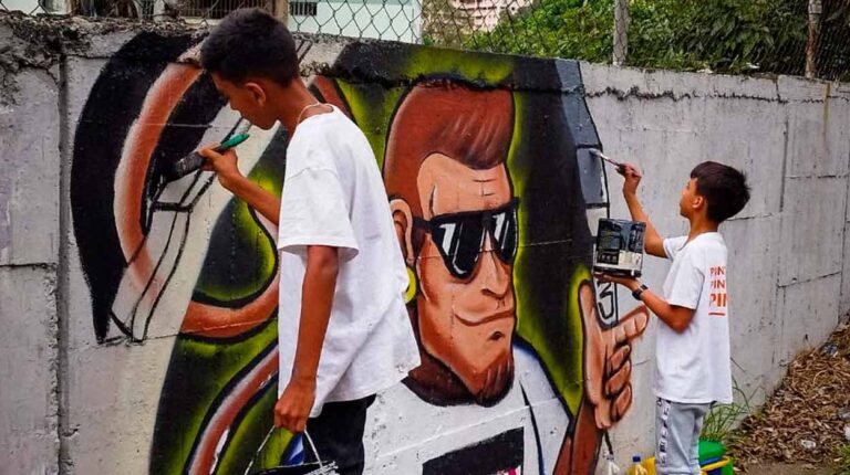Forman a jóvenes pintores en sectores populares
