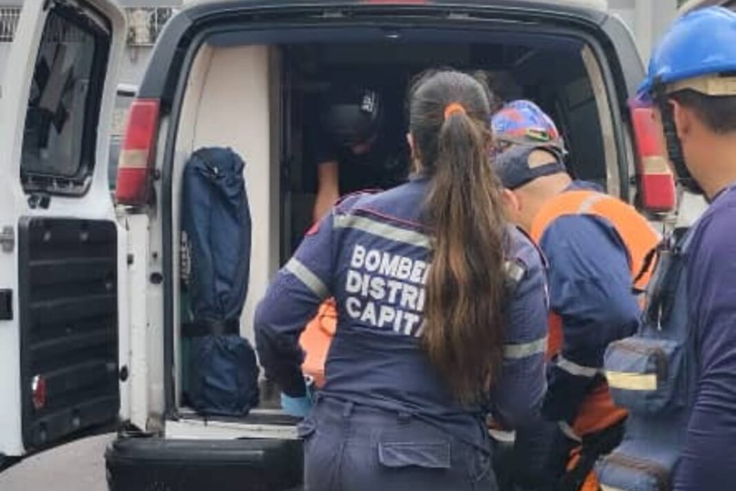 Adolescente cayó del piso 10 en edificio de Caricuao