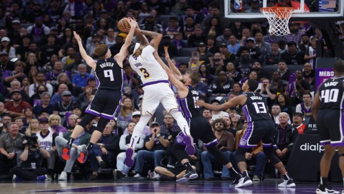 Lakers cayó ante Kings en la jornada de domingo de la NBA