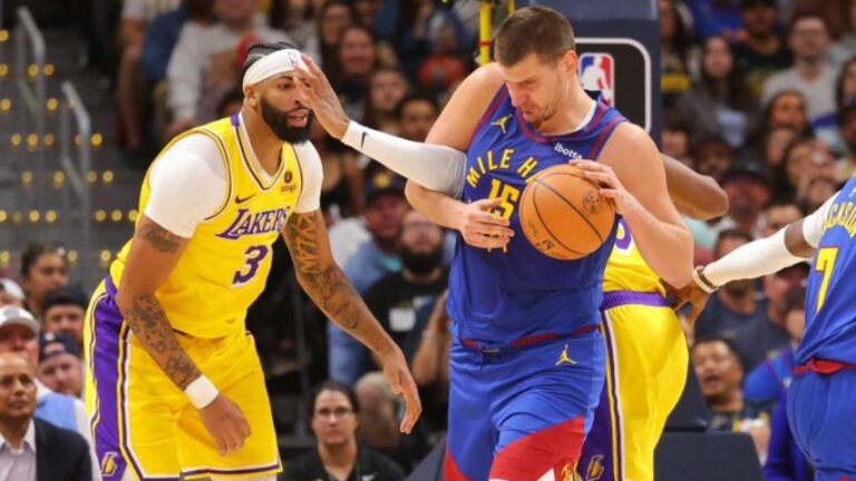 Jokic comandó a Nuggets en el inicio de la NBA