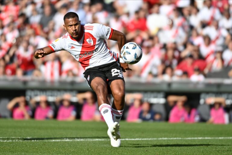 Rondón ovlvió a anotar y River comanda la Zona 1