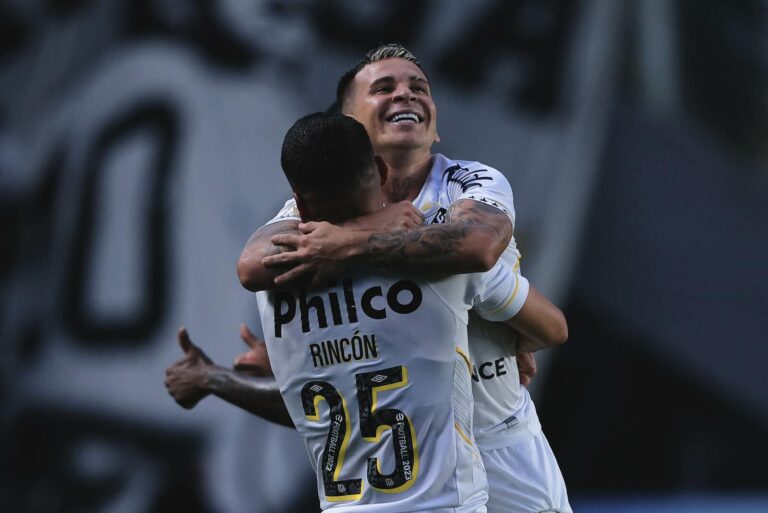 Rincón y Soteldo anotaron en el triunfo del Santos