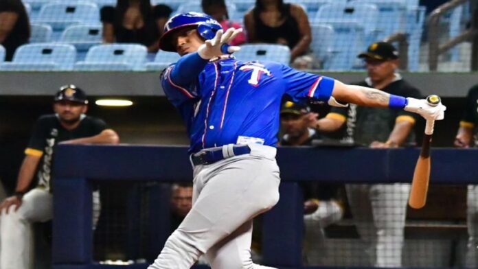 Tiburones venció a Leones en el Monumental