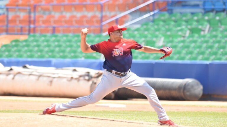 Yonny Chirinos regresa a la LVBP con Tigres de Aragua