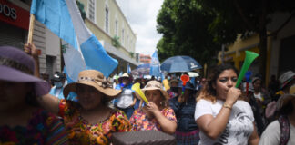 Bloqueos y la crisis política en Guatemala frenan el flujo migratorio en México