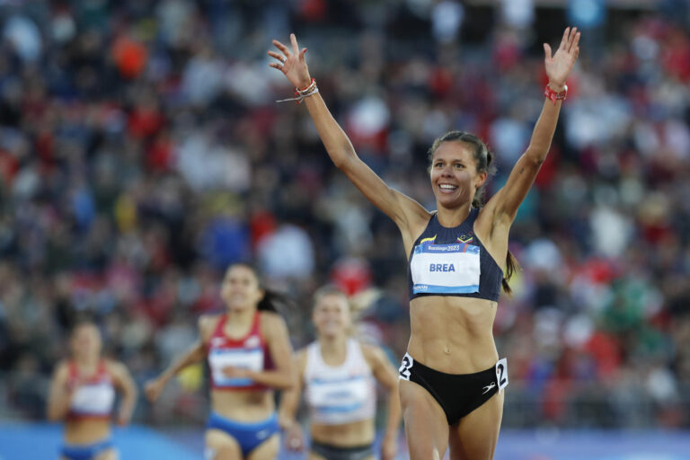 Joselyn Brea respondió al favoritismo y ganó oro en el atletismo