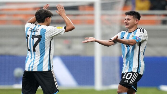 Argentina goleó a Brasil y mantiene su sueño a las semifinales