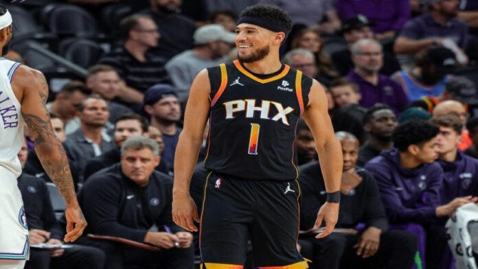 Booker lideró a Phoenix en su regreso