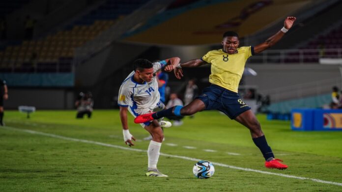Ecuador aseguró segundo lugar de grupo tras empate ante Panamá