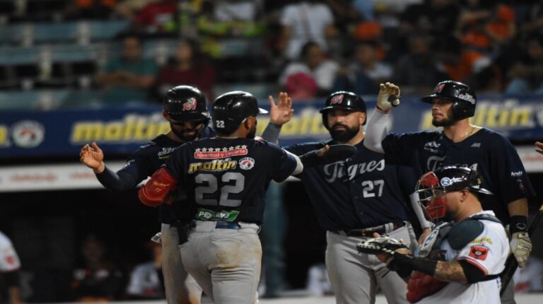 Tigres de Aragua vapuleó a Leones del Caracas en su patio