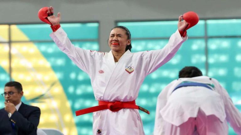 Yorgelis Salazar es una karateca de oro en Santiago 2023