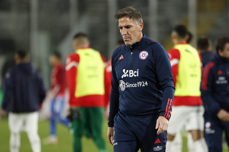 Berizzo renunció como técnico de Chile tras empate sin goles con Paraguay