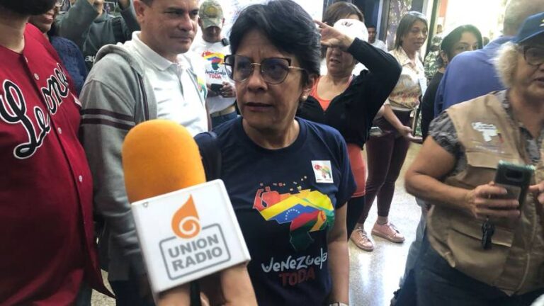 Ministra Oblitas destacó alta participación en simulacro electoral
