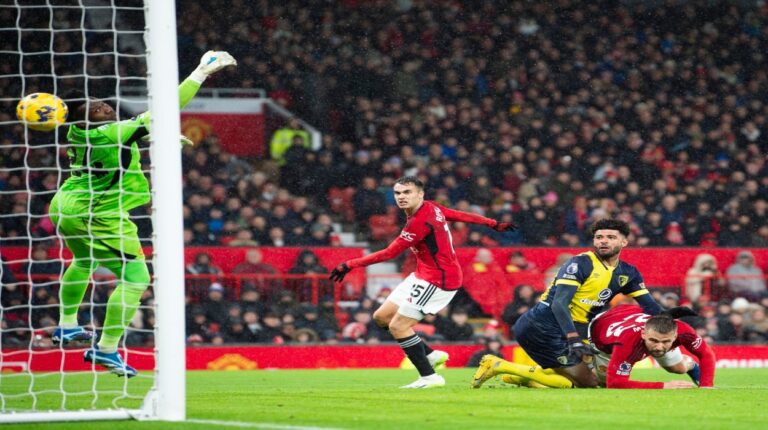 Bournemouth le mostró su nueva realidad al Manchester United