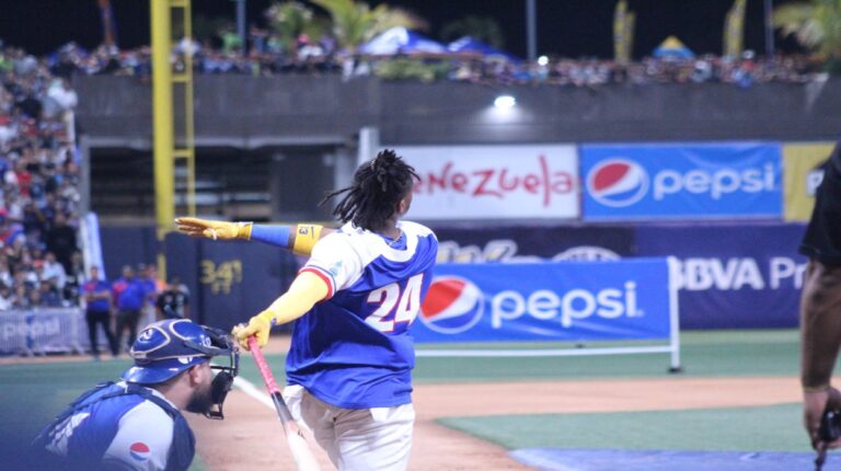 Ronald Acuña se volvió a coronar como el rey del jonrón en Venezuela