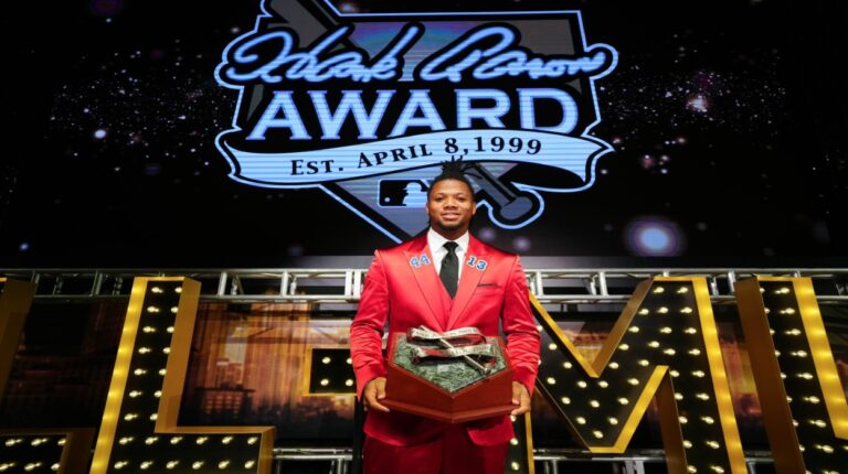 Ronald Acuña y Shohei Ohtani obtuvieron el Premio Hank Aaron