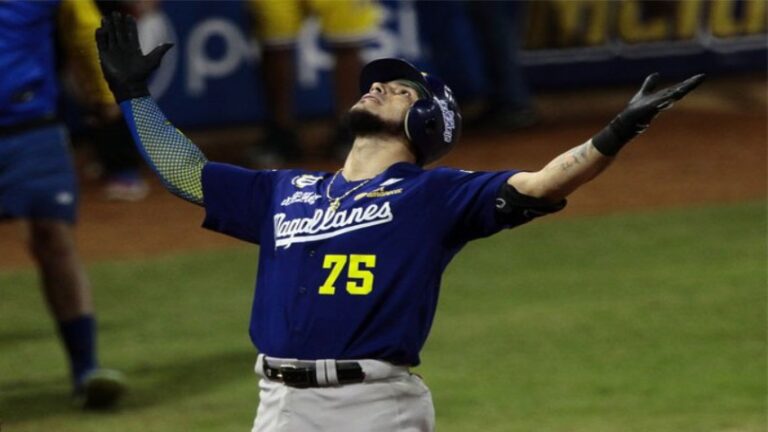 Magallanes sale a flote e iguala a Águilas