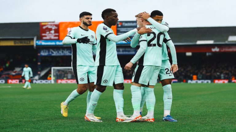 Chelsea sobrevivió a las arremetidas del Luton Town