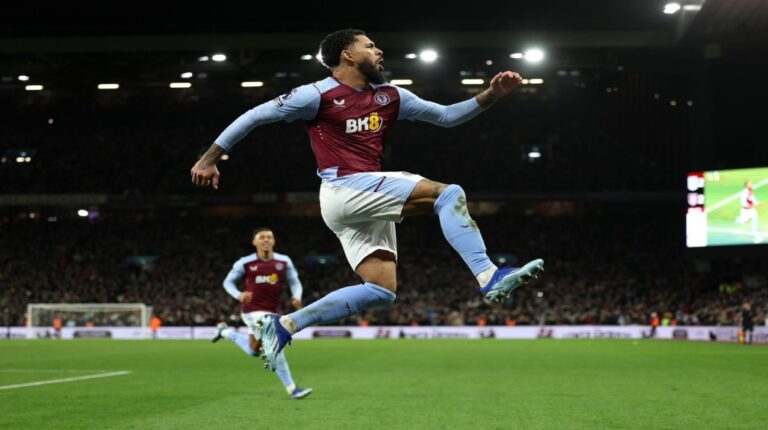 Aston Villa cerró el 2023 con broche de oro