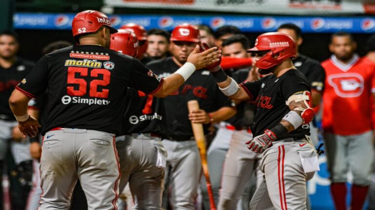 Cardenales de Lara voló directo a la postemporada