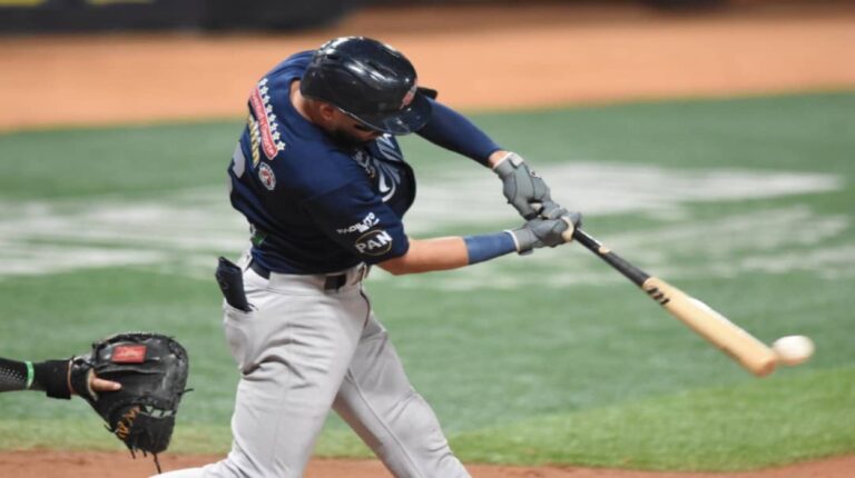 Tigres vino de atrás para derrotar a Tiburones de La Guaira