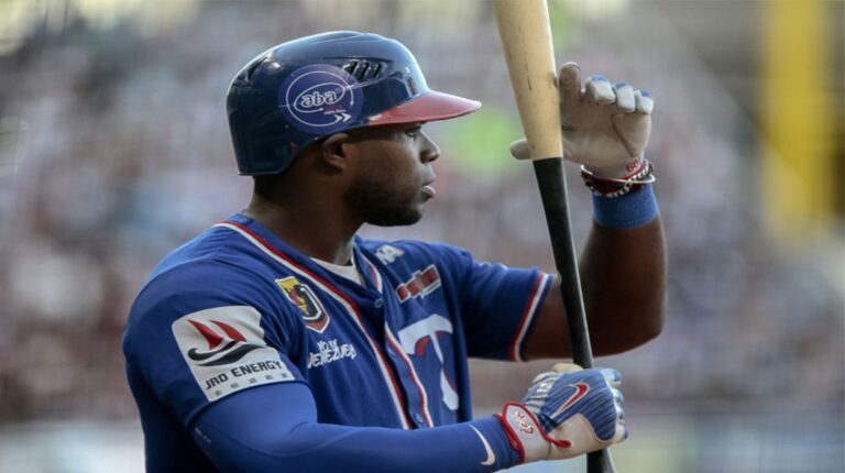 Los batazos de Yasiel Puig le entregaron el «Jugador del Mes»