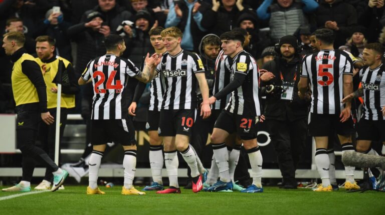 Newcastle recuperó la sonrisa a costa del Manchester United