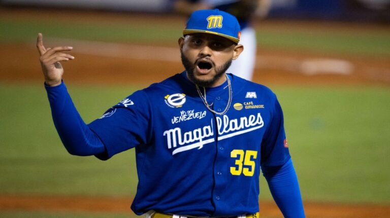 Erick Leal y Héctor Sánchez se unieron a Tigres del Licey