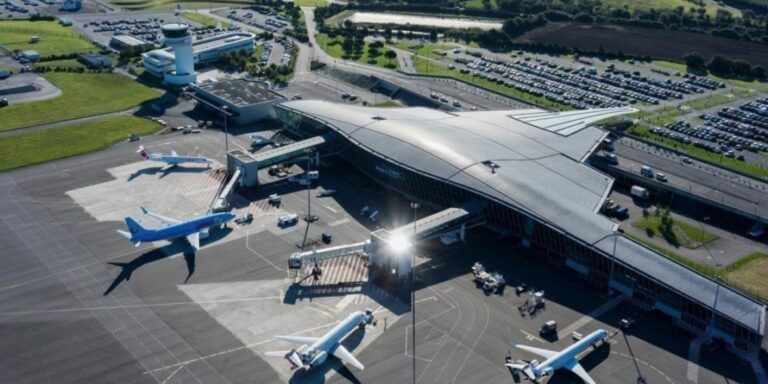 Aeropuerto de Brest seguirá cerrado hasta el 4 de enero
