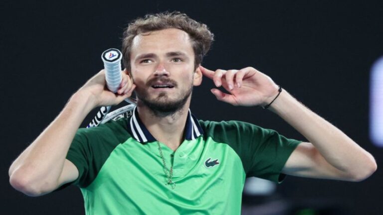Medvedev jugará su tercera final en Melbourne