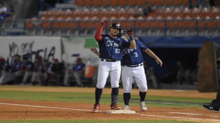 Tigres se niega a morir y le propinó paliza a Tiburones