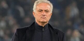 Roma anunció el despido de José Mourinho