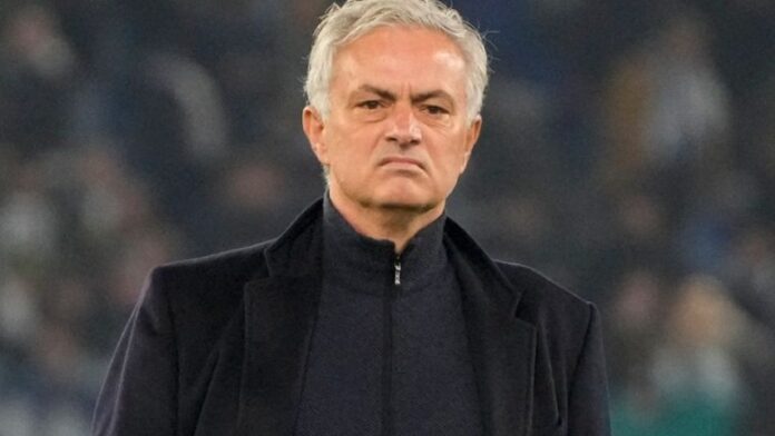 Mourinho cerca de fichar con el Fenerbahçe