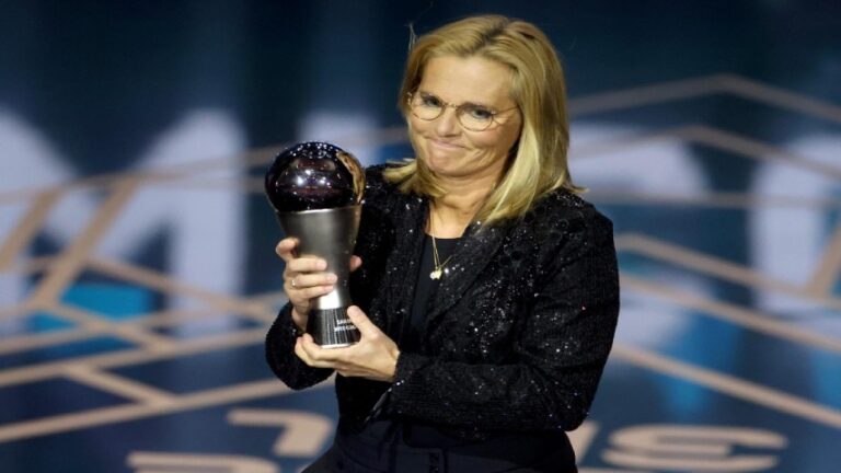 Sarina Weigman renueva con Inglaterra hasta 2027