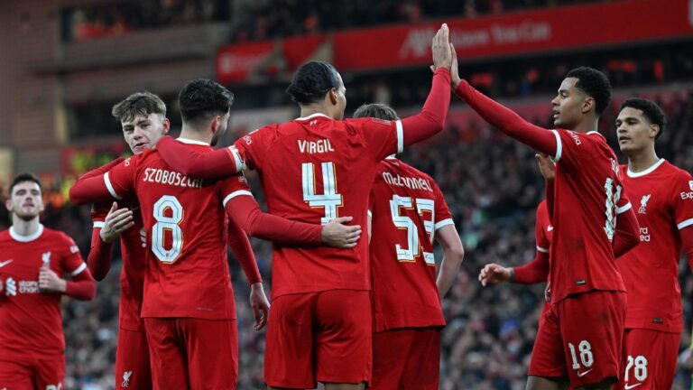 El Liverpool regala a Klopp una goleada