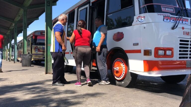 Transportistas de Lara reportan fallas con la distribución de combustible