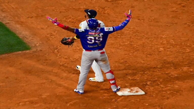 Tiburones de La Guaira sigue con su paso monumental por el Round Robin